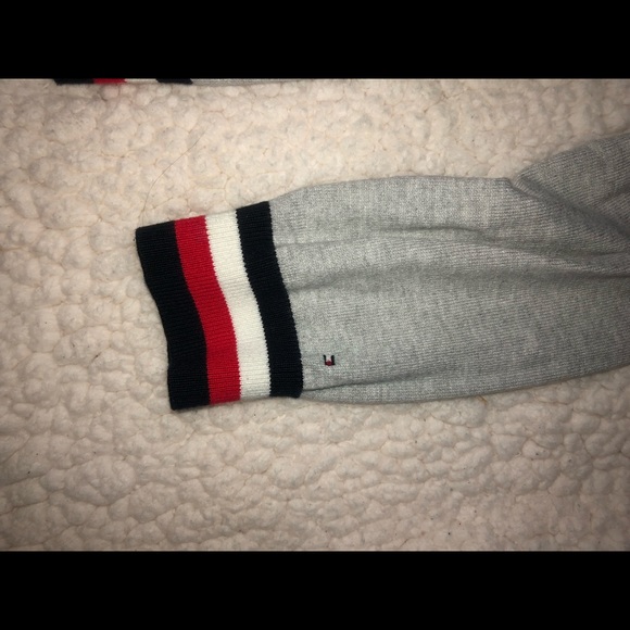 Tommy Hilfiger zip up jacket - Picture 3 of 4